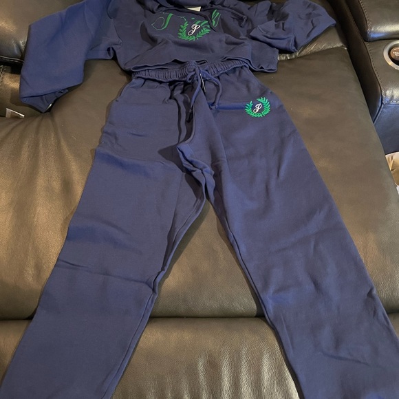 Victoria Secret PINK sweat outfit NWT Size small - Picture 5 of 6